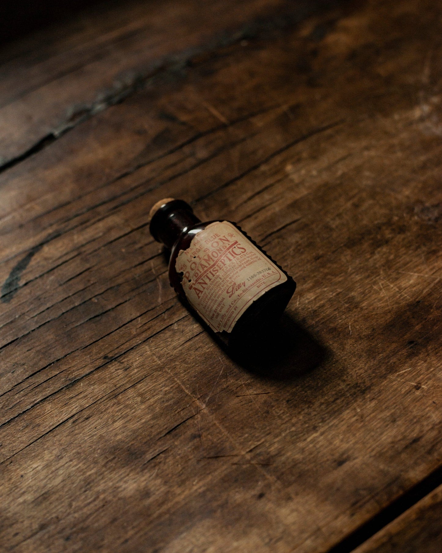 Vintage Lilly Diamond Antiseptics Bottle (with Pills)