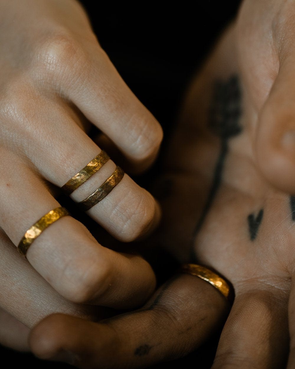 1924us Signature 'Onward' Engraved Bronze Ring
