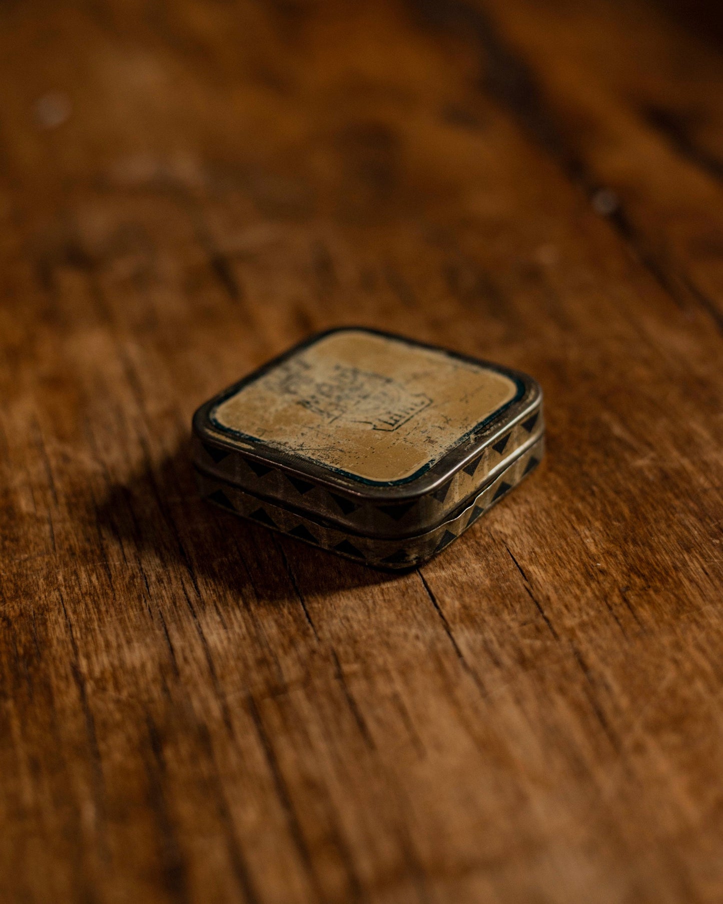 Elk Brand Typewriter Ribbons Tin