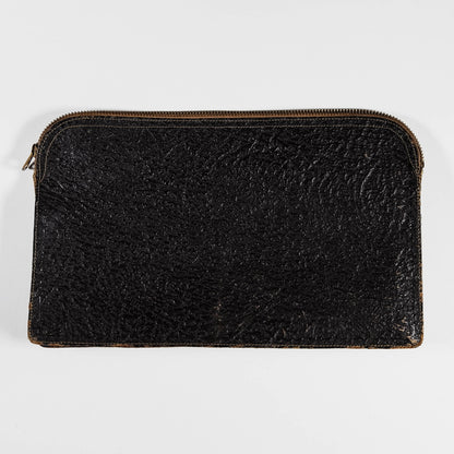 THIN LEATHER ZIP CLUTCH