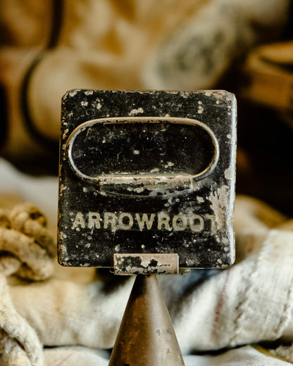 Arrowroot Black Tin Box