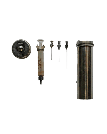 Crest 2CC Syringe Kit WW2