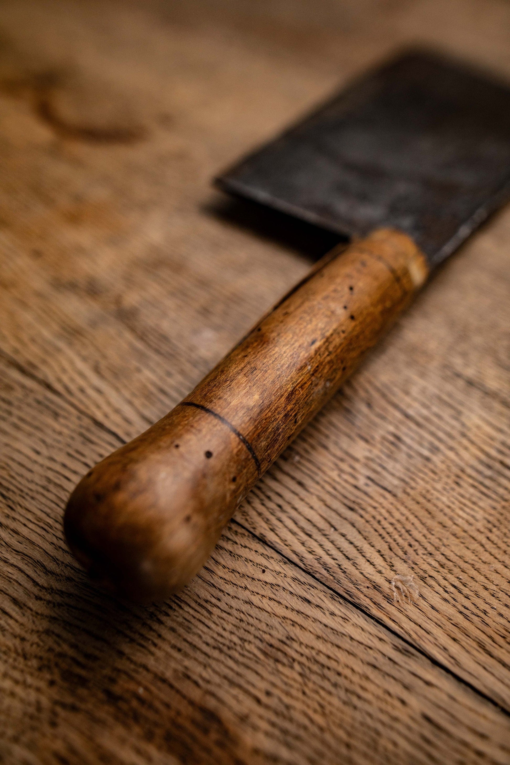 Full tang butchers cleaver