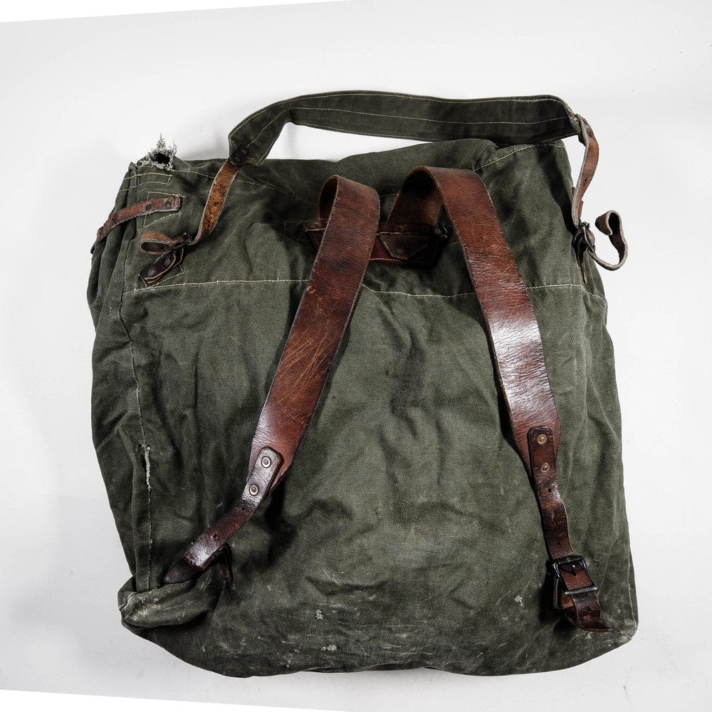 LARGE VINTAGE OLIVE GREEN RUCKSACK