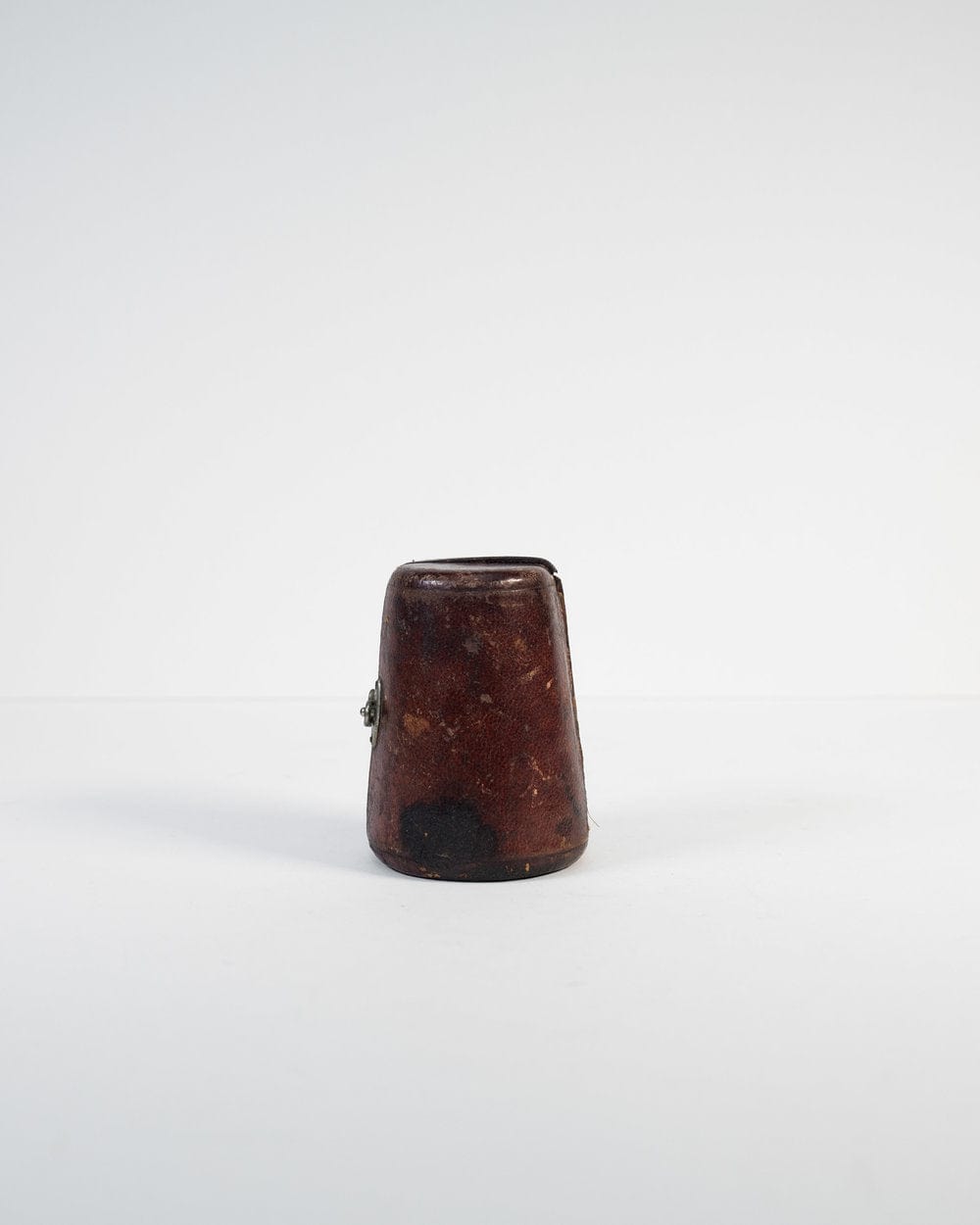 LEATHER CASED SET OF SHOT GLASSES