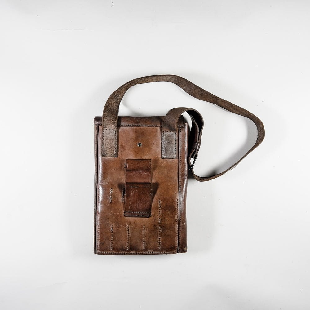 LEATHER UTILITY SATCHEL