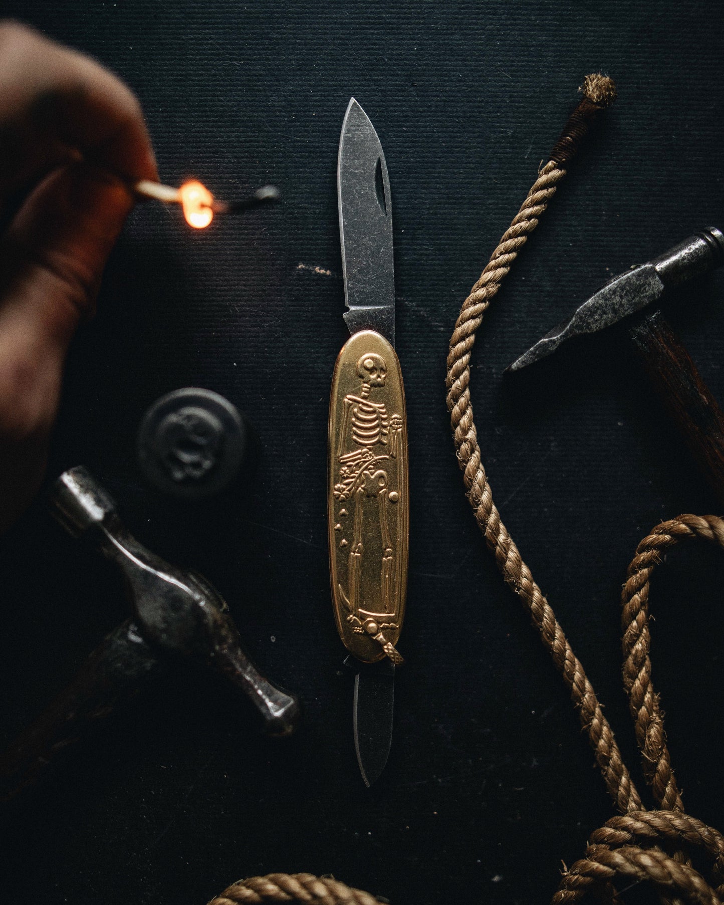 Mr Skelly Pocket Knife