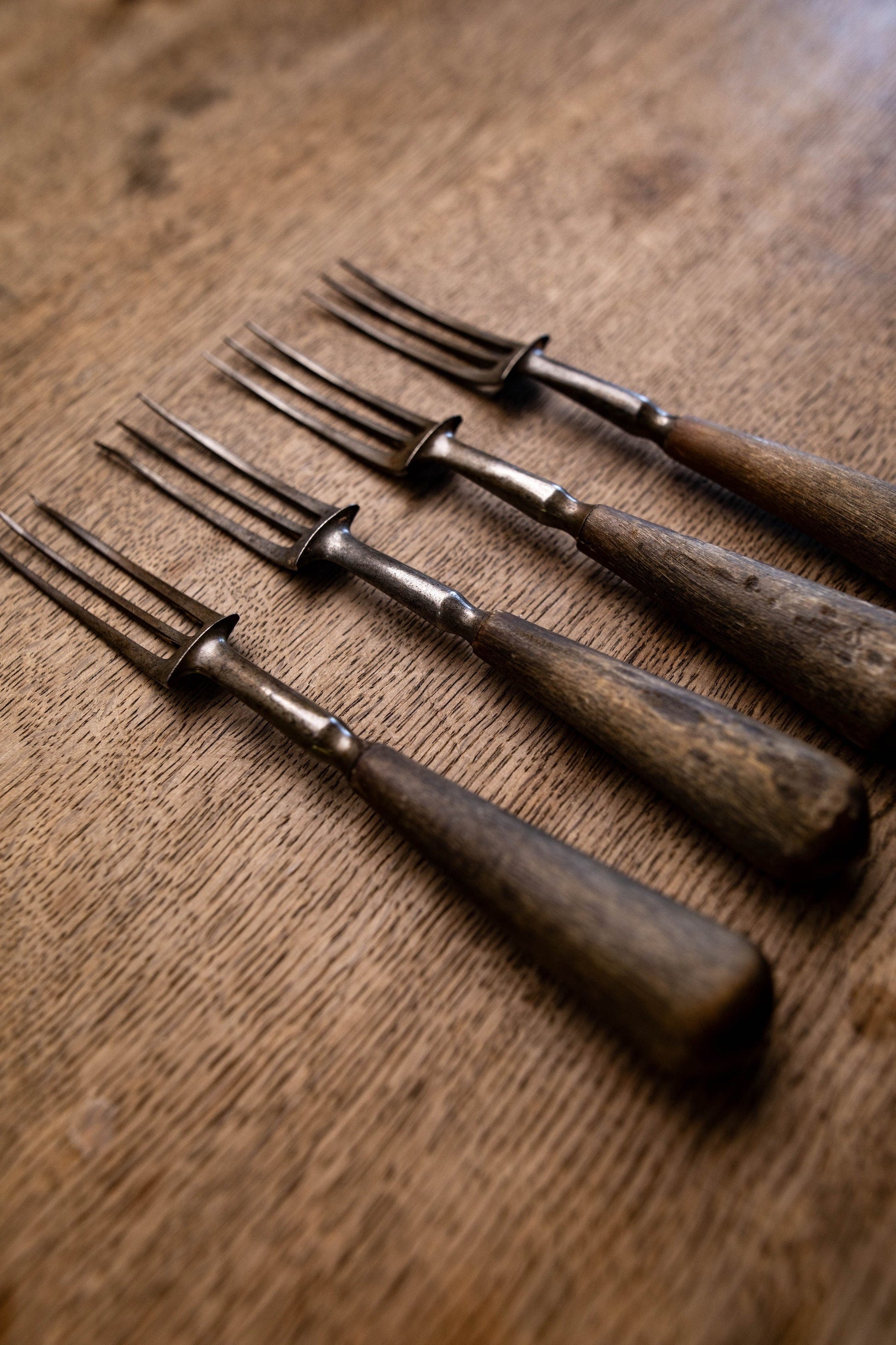 physical A set of Georgian Forks (4)