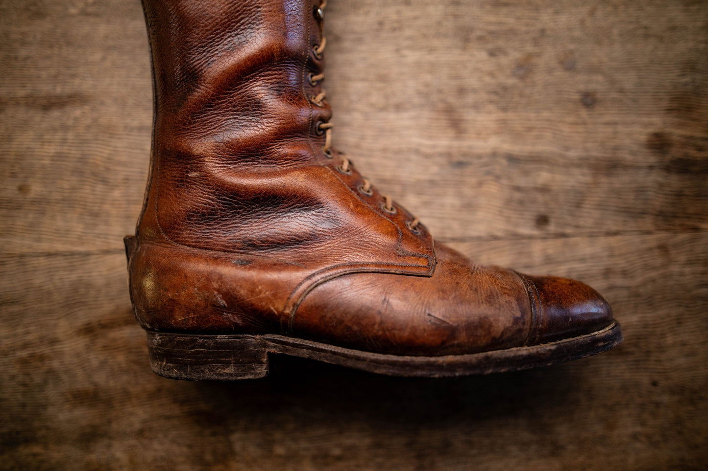 physical Beautiful early riding boots