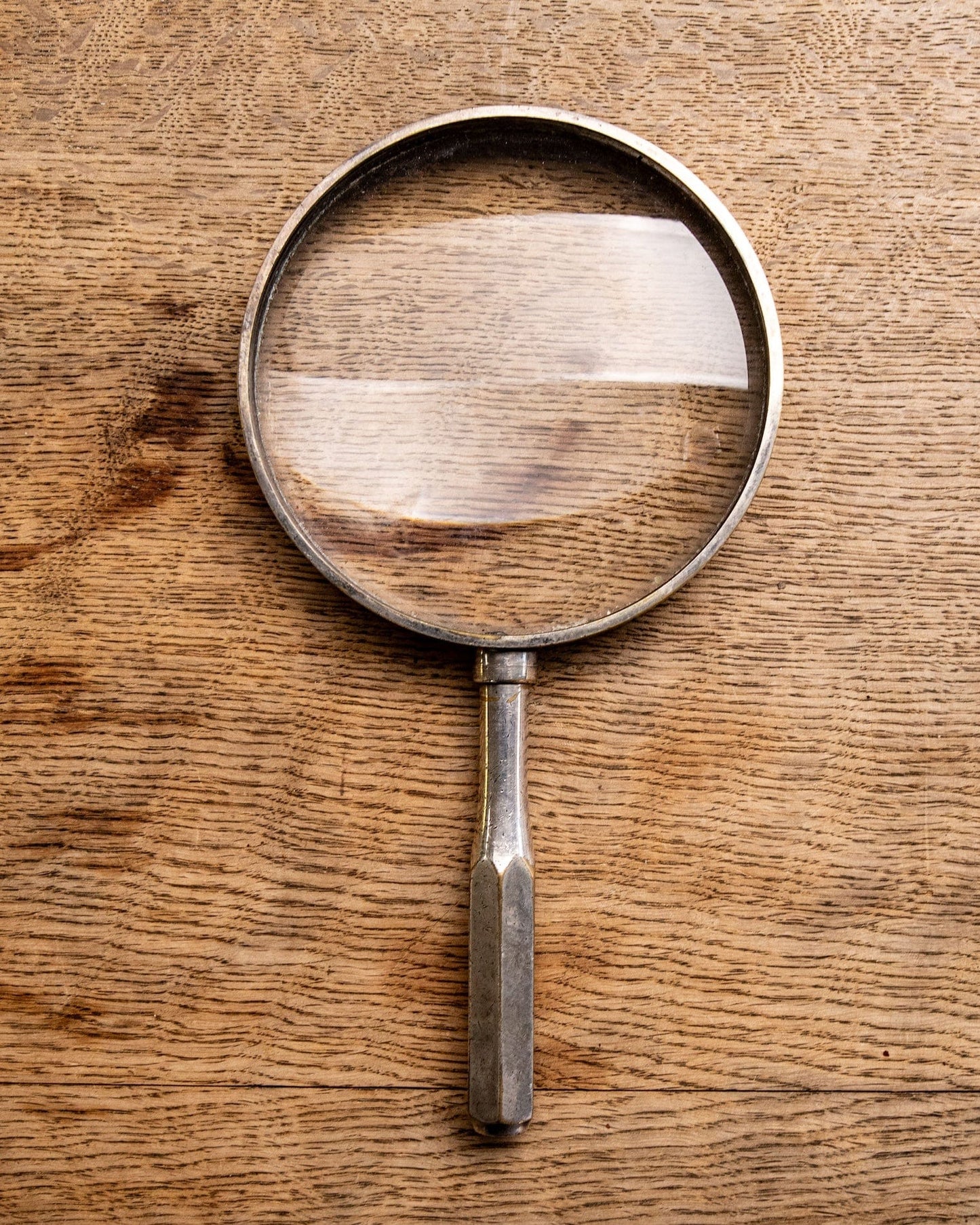 Silver plated classic magnifying glass