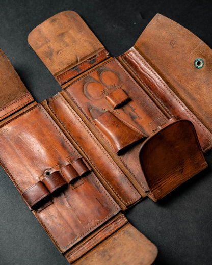 Kit de bolsillo de cuero para inspectores de los años 30