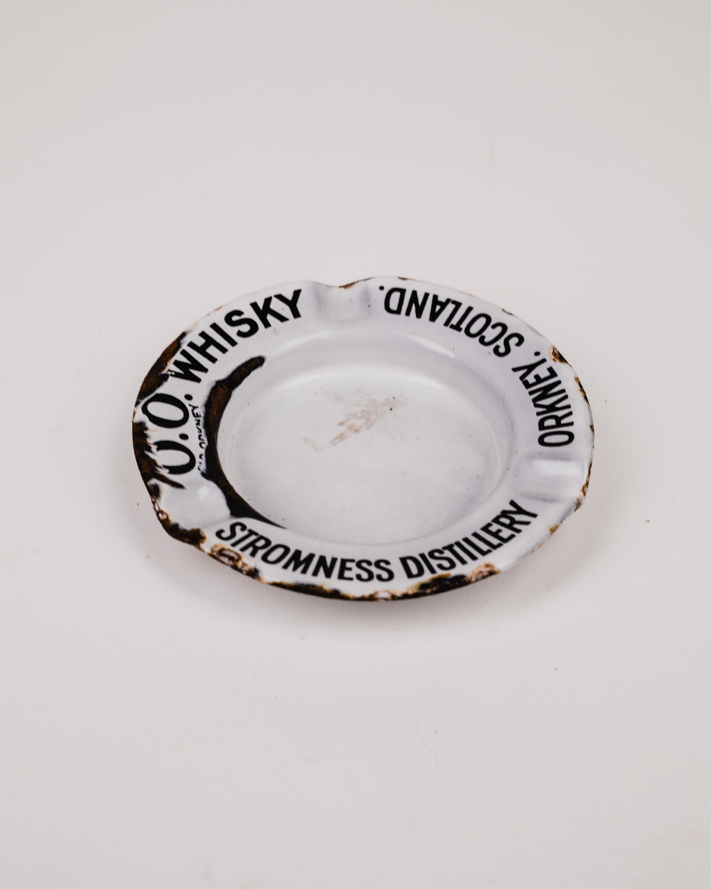 Early 1900s O.O. (Old Orkney) Whisky Enamelled Ashtray
